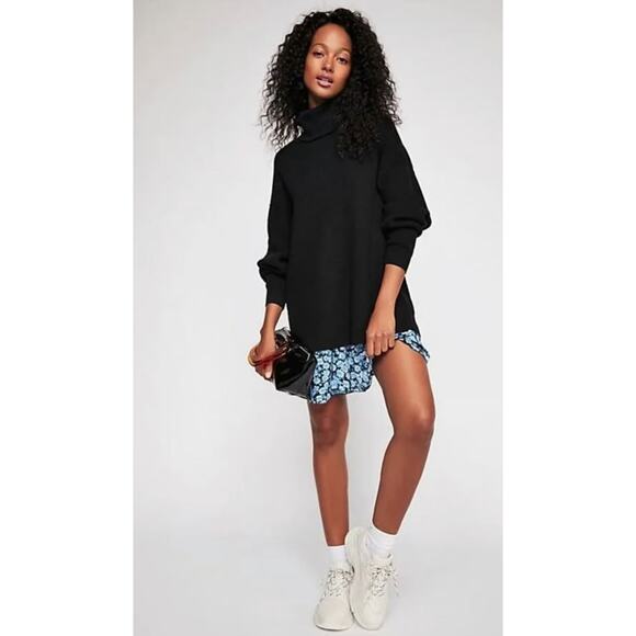 Free People Softly Structured Turtleneck Tunic Sweater in Black Small MSRP $148 - Picture 1 of 8